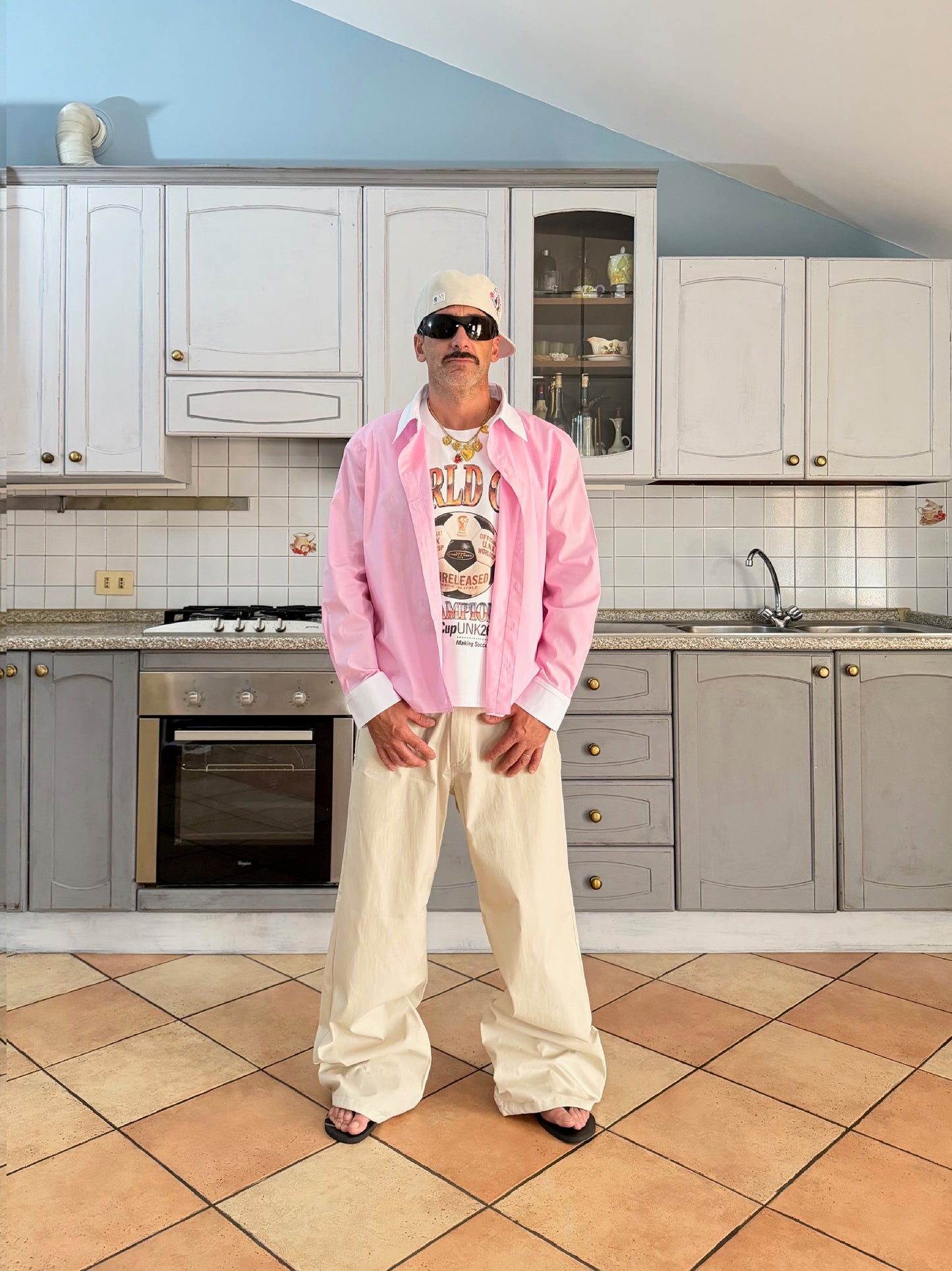 "U.N.K MAFIA SHIRT PINK"
